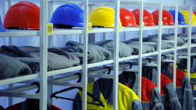 Как правильно хранить спецодежду