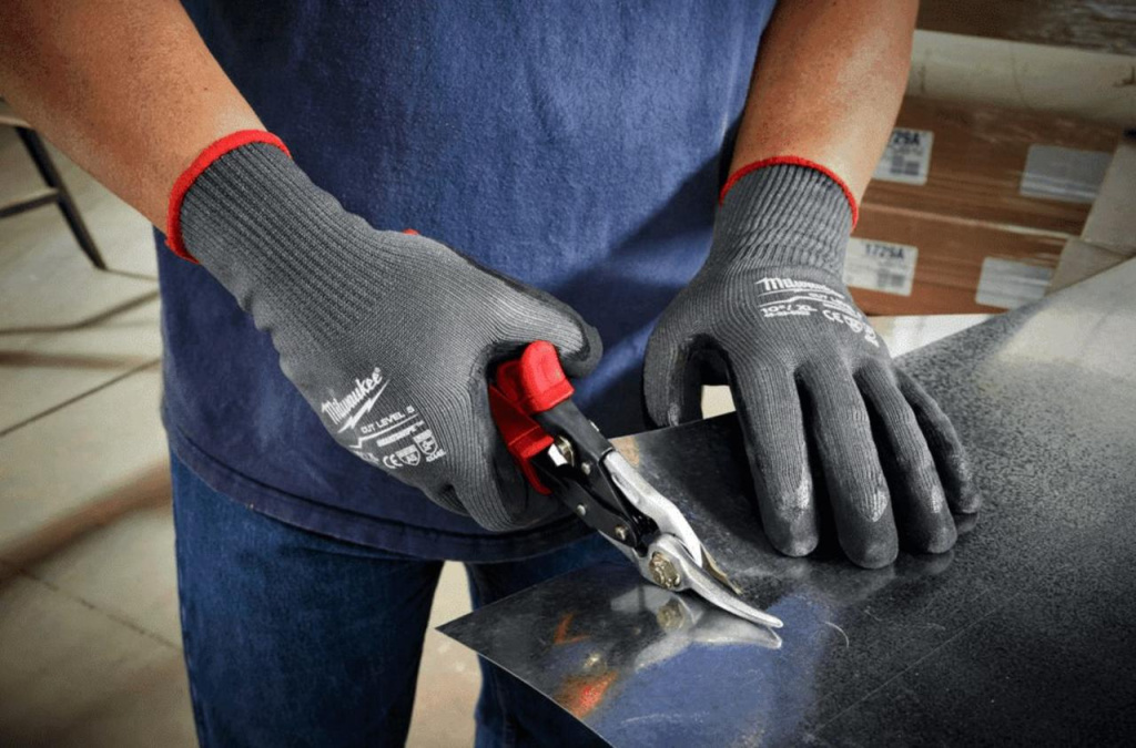 Как выбрать защитные перчатки по типу работ и рисков