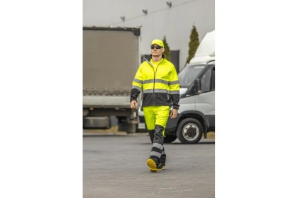 MAINZ_HT5K007_okulary_EGER_HT5K187_czapka_EXTER_HT5K335_kurtka_TRAUN_HT5K337_spodnie_BERKEL_HT5K565_trzewiki