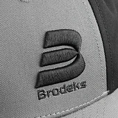 Бейсболка Brodeks KM130, серый/черный