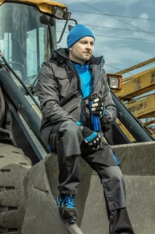 HT5K274_HT5K471_Spodnie-robocze__HT5K471Ren-kurtka-ocieplana-grafitowa_HT5K241_ENZ-czapka-dzianinowa-rozmiar-uniwesalny-kolor-niebieski HT5K274_HT5K471_Spodnie-robocze__HT5K471Ren-kurtka-ocieplana-grafitowa_HT5K241_ENZ-czapka-dzianinowa-rozmiar-uniwesalny-kolor-niebieski